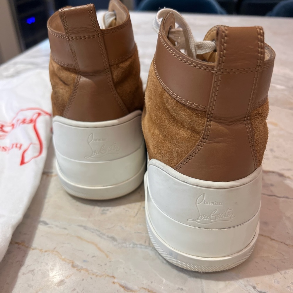 CHRISTIAN LOUBOUTIN Sz 43 Tan Suede White Rubber Sole RANKICK High Top Sneakers - Picture 3 of 8